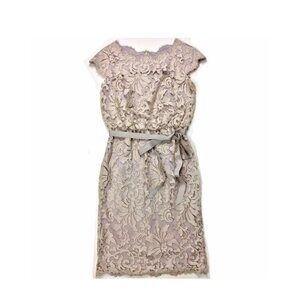 Tadashi Shoji Nude Beige Floral Embroidery Lace Overlay Pencil S/S Dress Size 6P